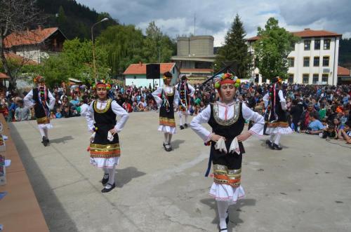 International Childrens Easter Festival Bosilegrad-2016 (7)
